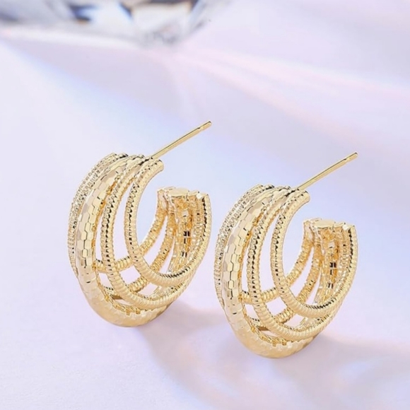 18kt gold plated multi hoop earrings - Picture 1 of 4